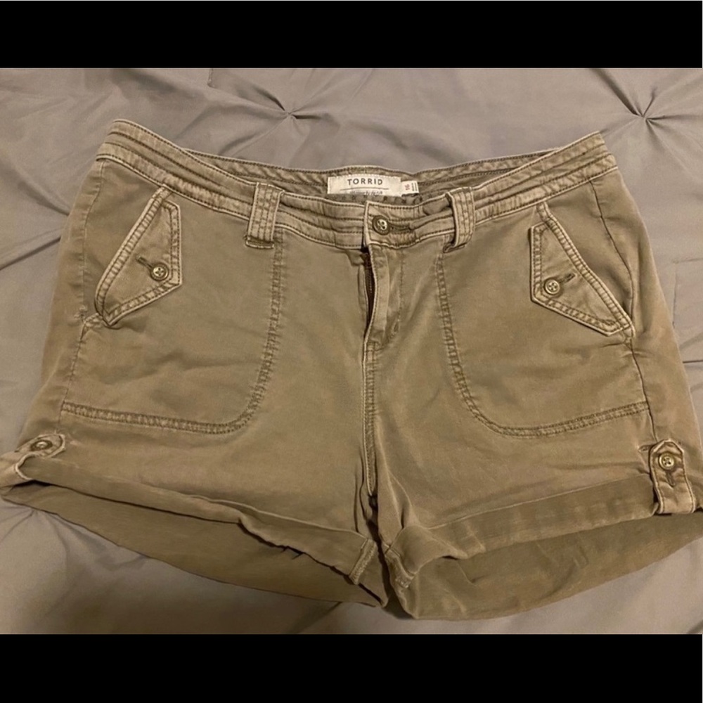 Torrid plus size olive cuff shorts